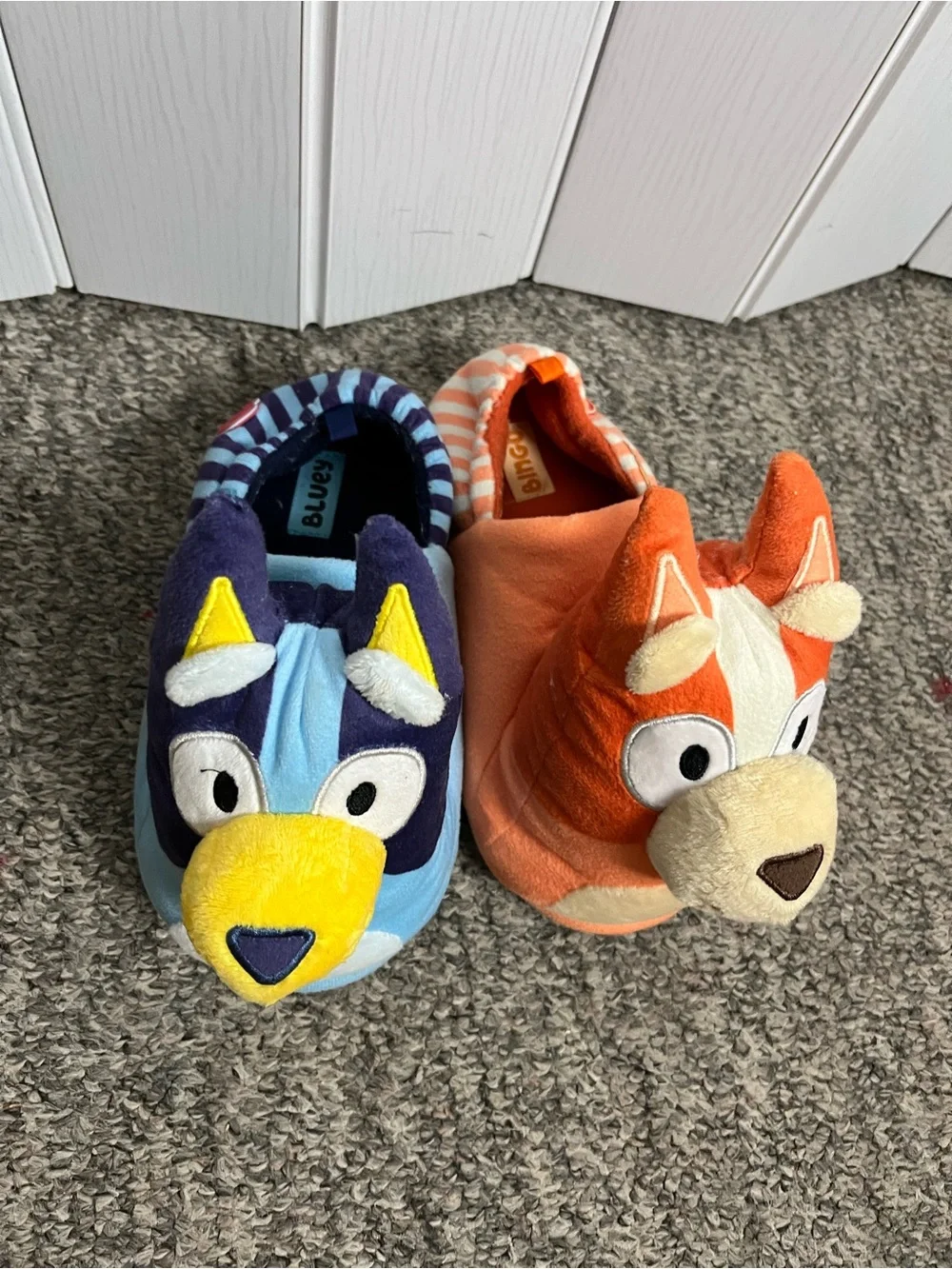 Kids Plush Animal Slippers - Orange & Blue size 5/6